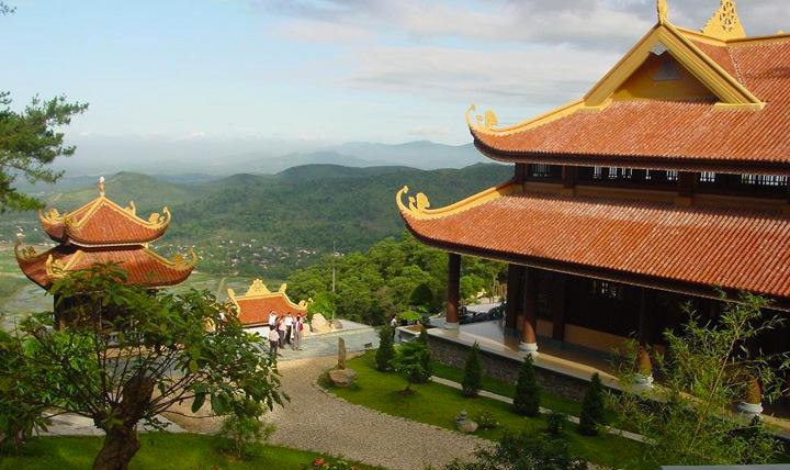 Truc Lam Pagoda and Tuyen Lam Lake